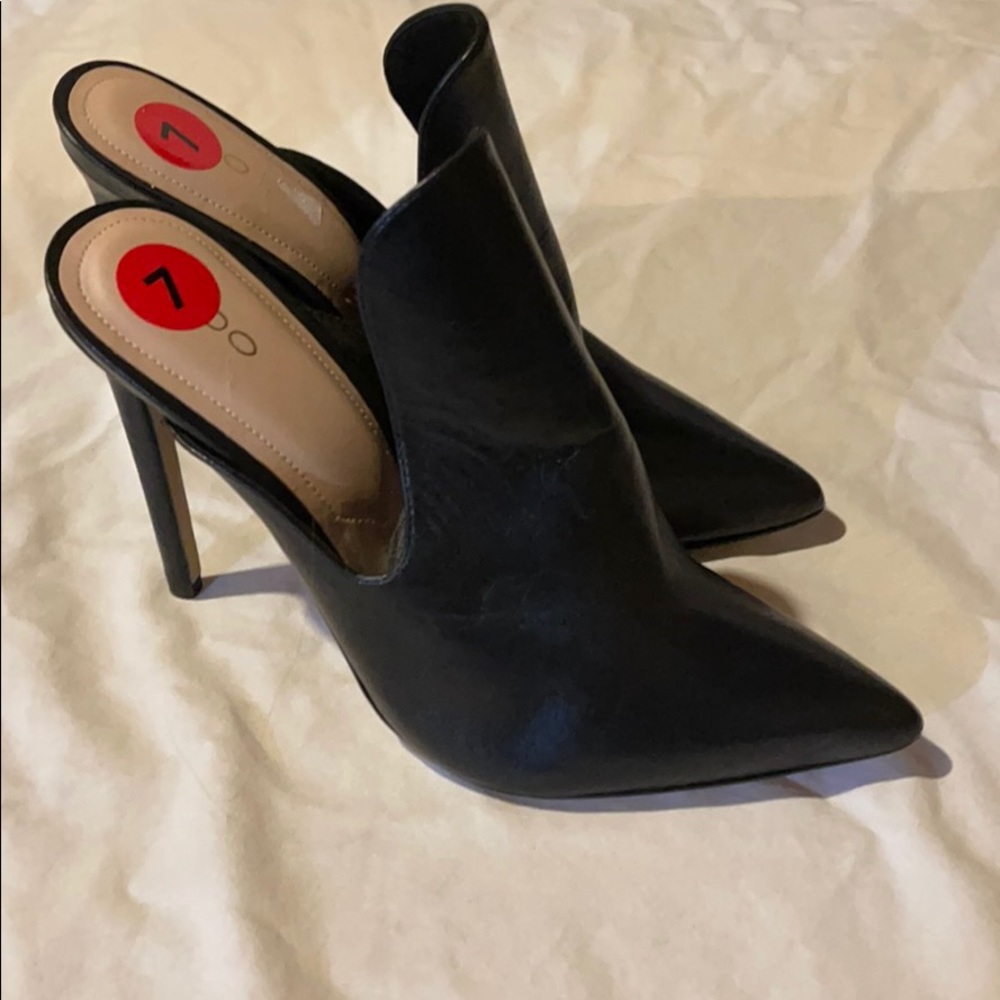 Leather Aldo stiletto’s